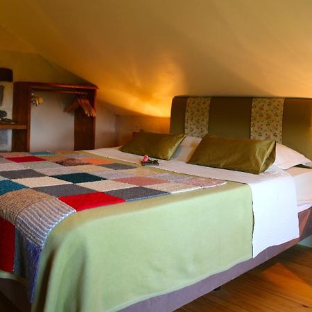 Les Grandes Fontaines Bed and Breakfast La Longine Eksteriør billede
