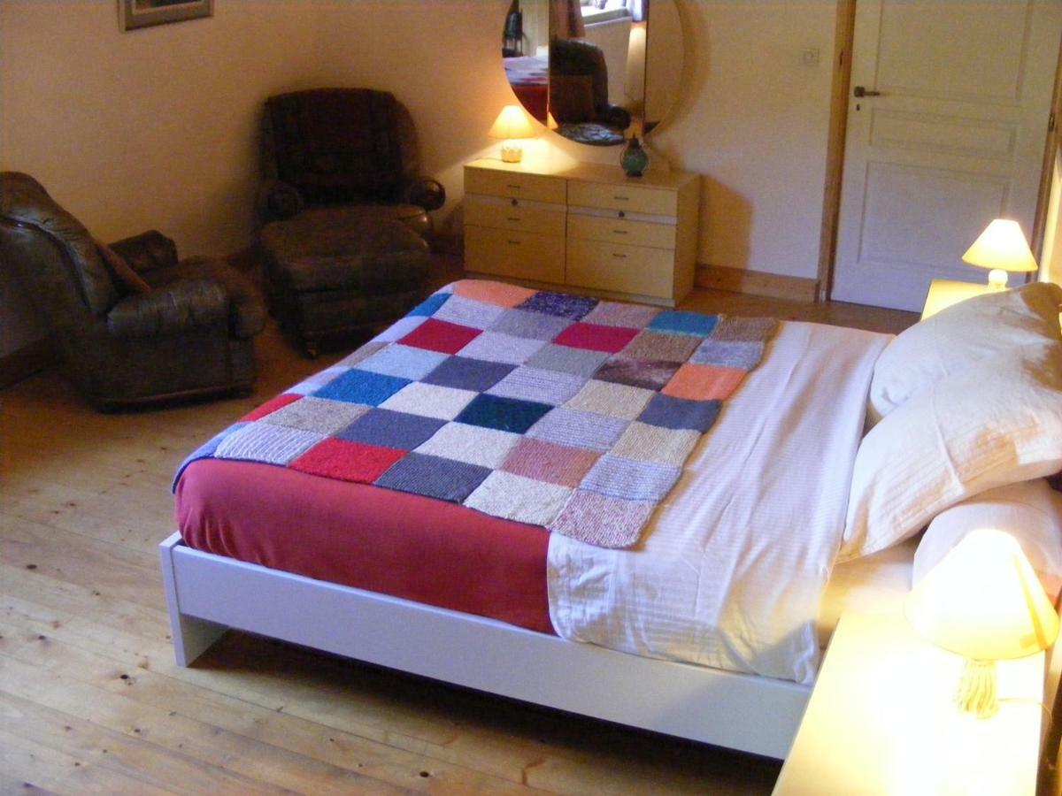 Les Grandes Fontaines Bed and Breakfast La Longine Eksteriør billede
